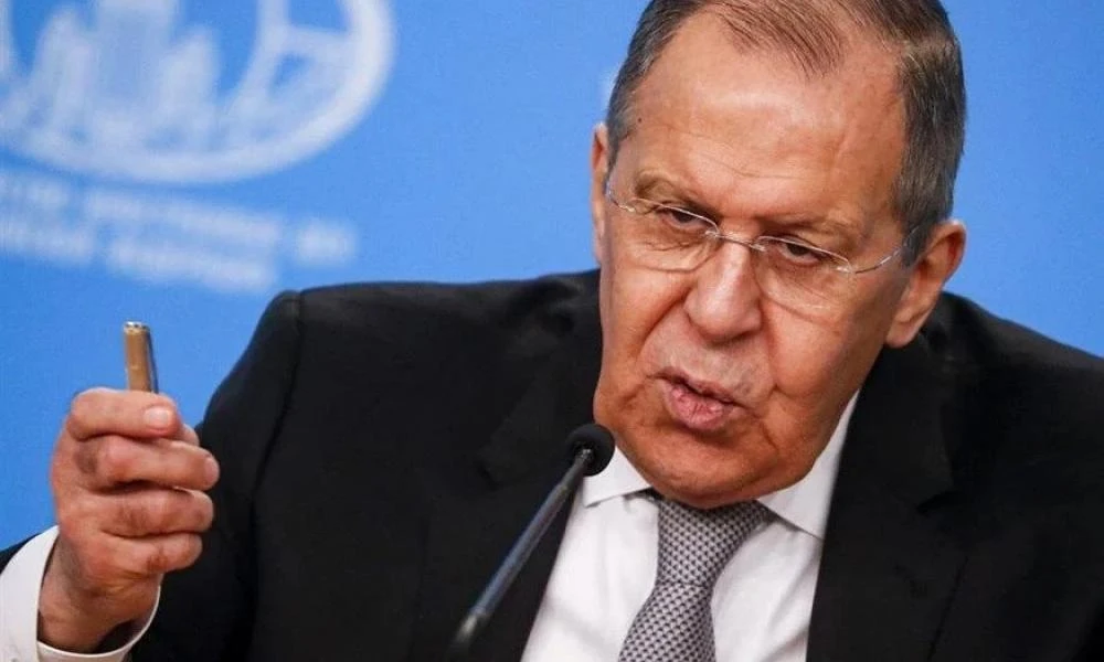 Λαβρόφ: Η ψεύτικη πρόκληση στη Μπούσα έχει ως στόχο να διαλύσει τις ρωσο-ουκρανικές συνομιλίες